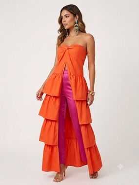 PrettyLittleThing Front Slit RuffleTiered Maxi Dress 
Size 6